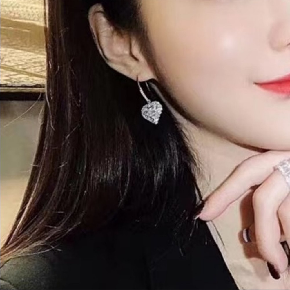 Luxury New Romantic Heart Diamonds Earrings - Picture 5 of 5
